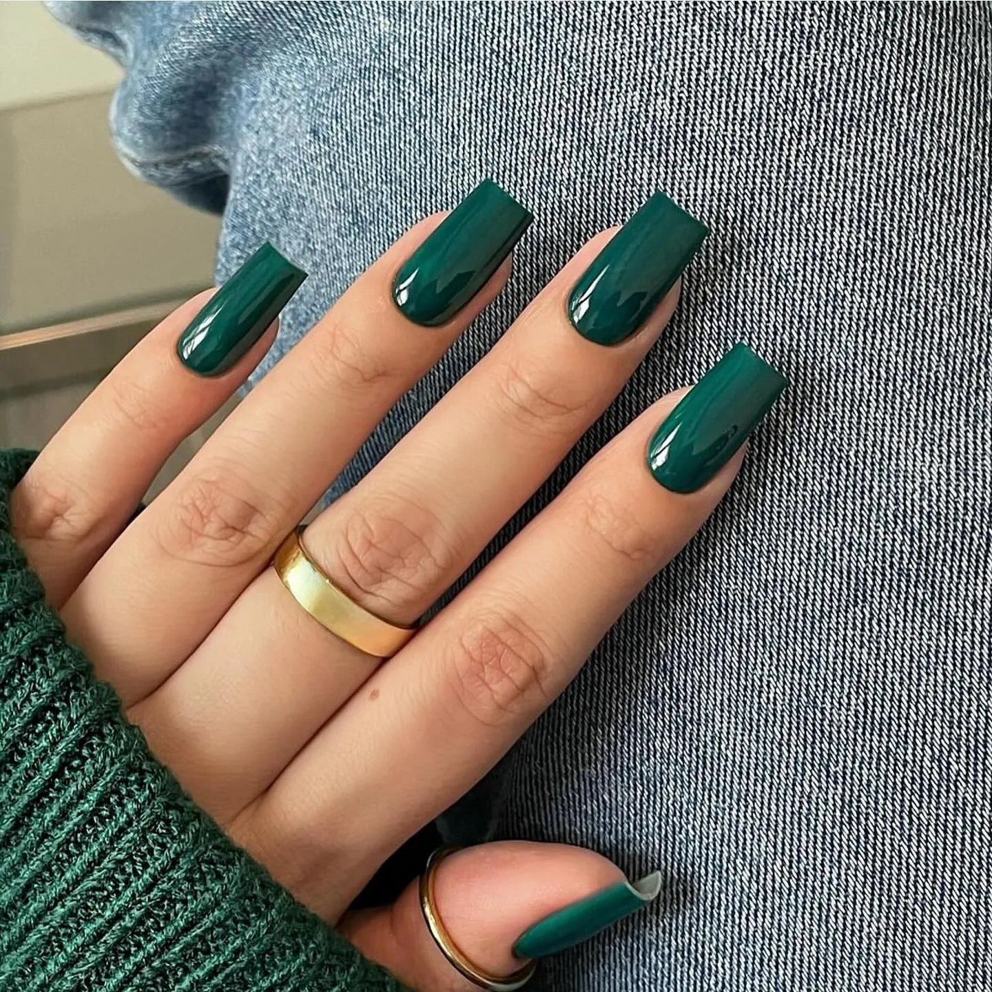 23+ SolidColor Nail Ideas (2025 Trends) DrExplains