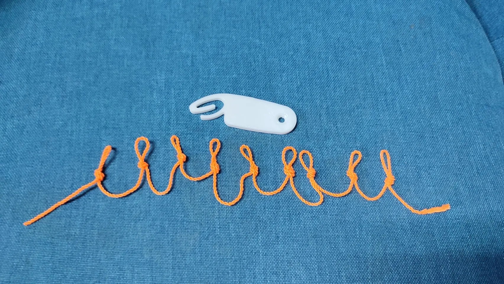 A tool for making yoyo slipknots? Doc Pop's Toys & Games