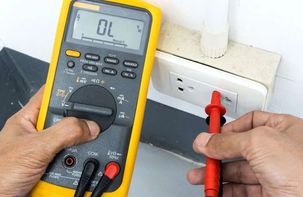 How to Choose the Right Electrician for Your Home or Business Dodec
