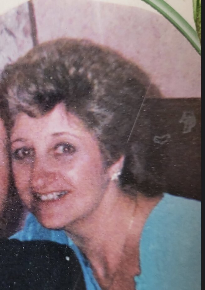 Obituary of Beverly Dolan to DodgeThomas Funeral Home