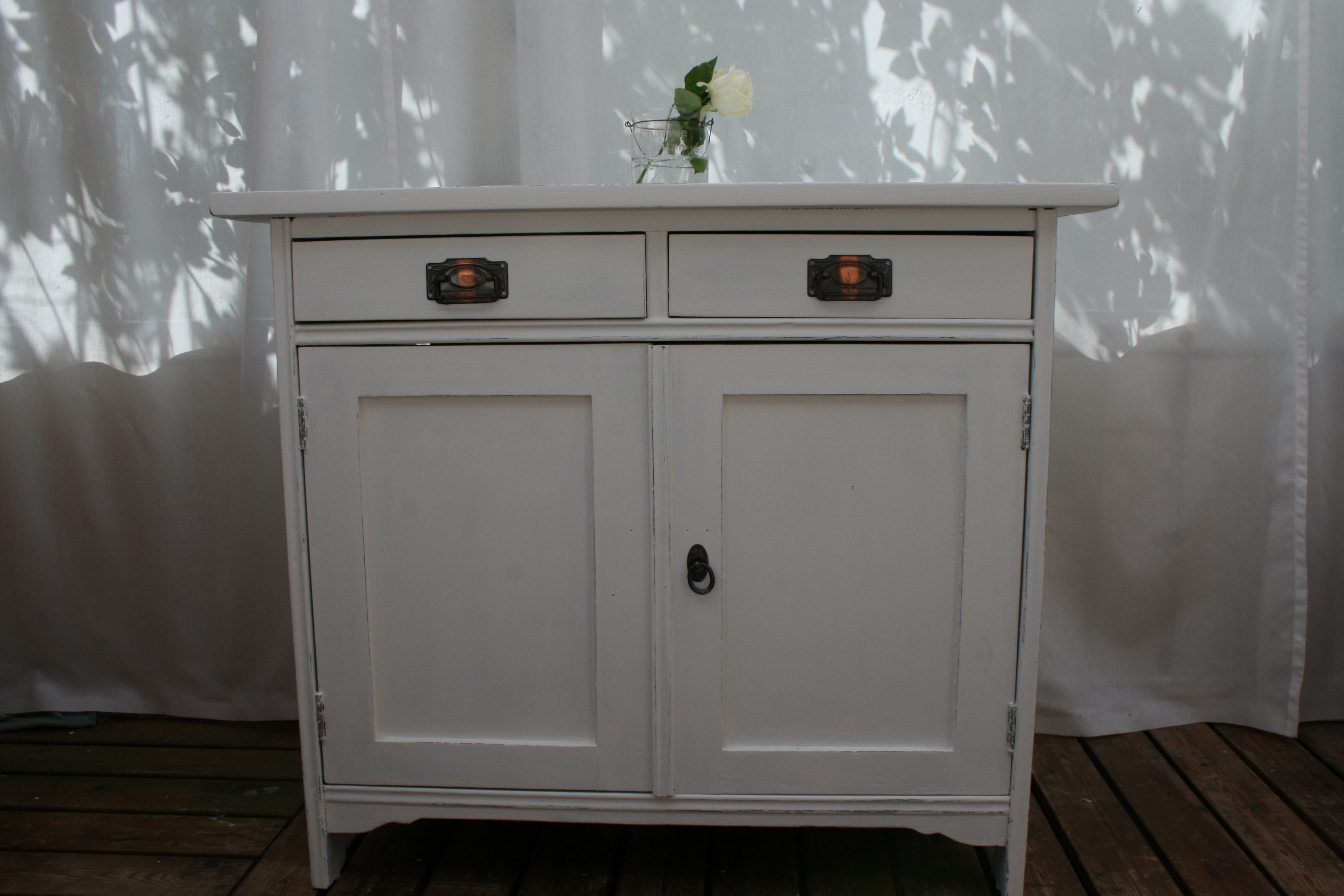 liten skänk Liten Skänk… |