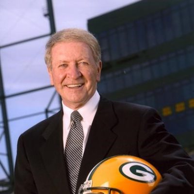 Bob Harlan Bob Harlan Biography sports executive Green Bay Packers