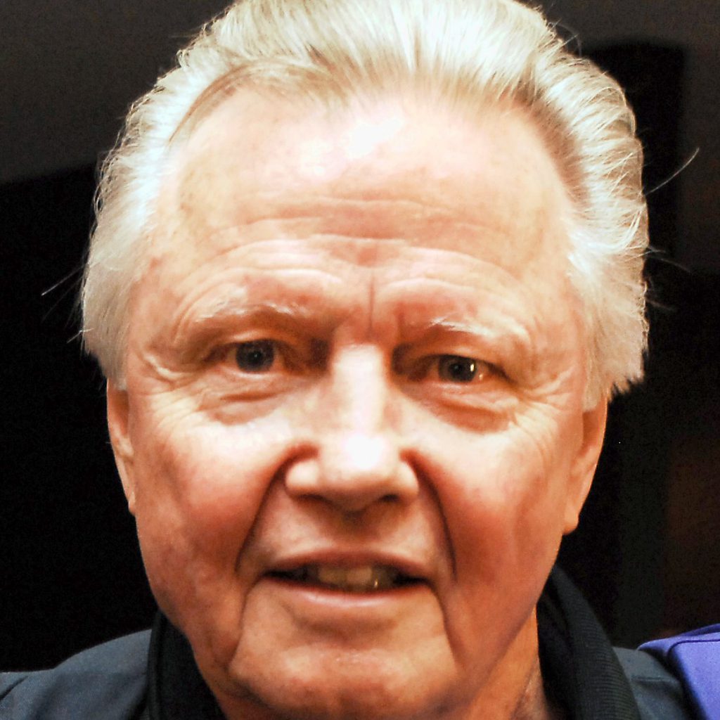 Jon Voight Biography, movies, awards, daughter, couple, Golden Globe, net worth, Angelina