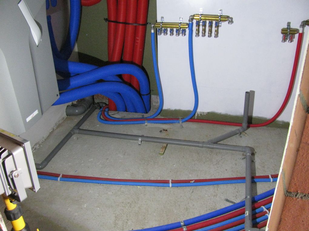 Ik heb op paint even een tekening gemaakt van de situatie. Web gaat u sanitair plaatsen of vervangen, dan moet u zich altijd bedenken wie het toilet gaan gebruiken. Sanitair leggen DoeHetBeterZelf