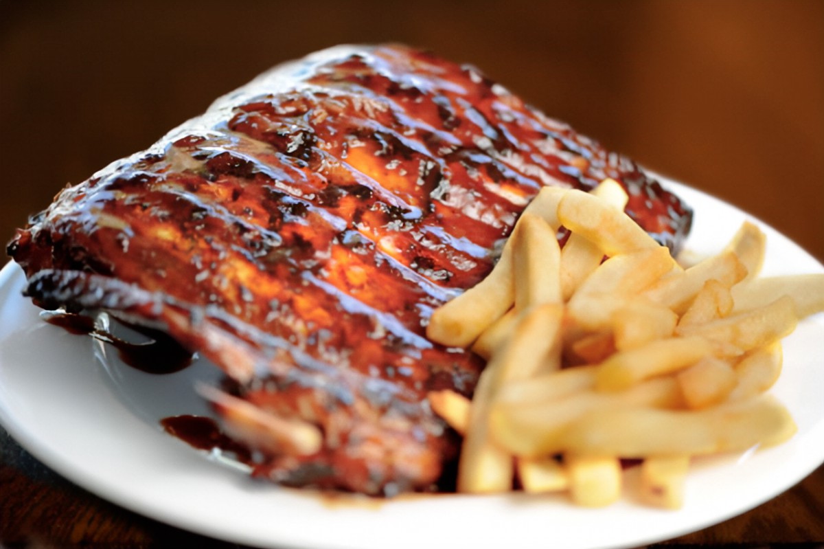 Full Ribs & Chips Doepie's Take Aways