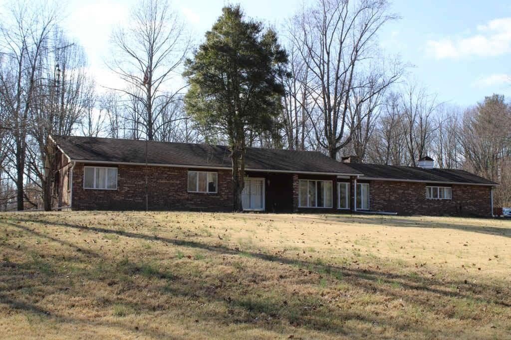 Open house for 230 White Tail Rd, Murphysboro Doerr Auction and Realty