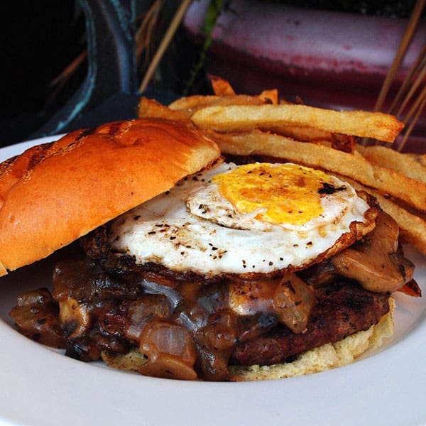 Burger of the Week 8/22/16 Dogfish Head Alehouse