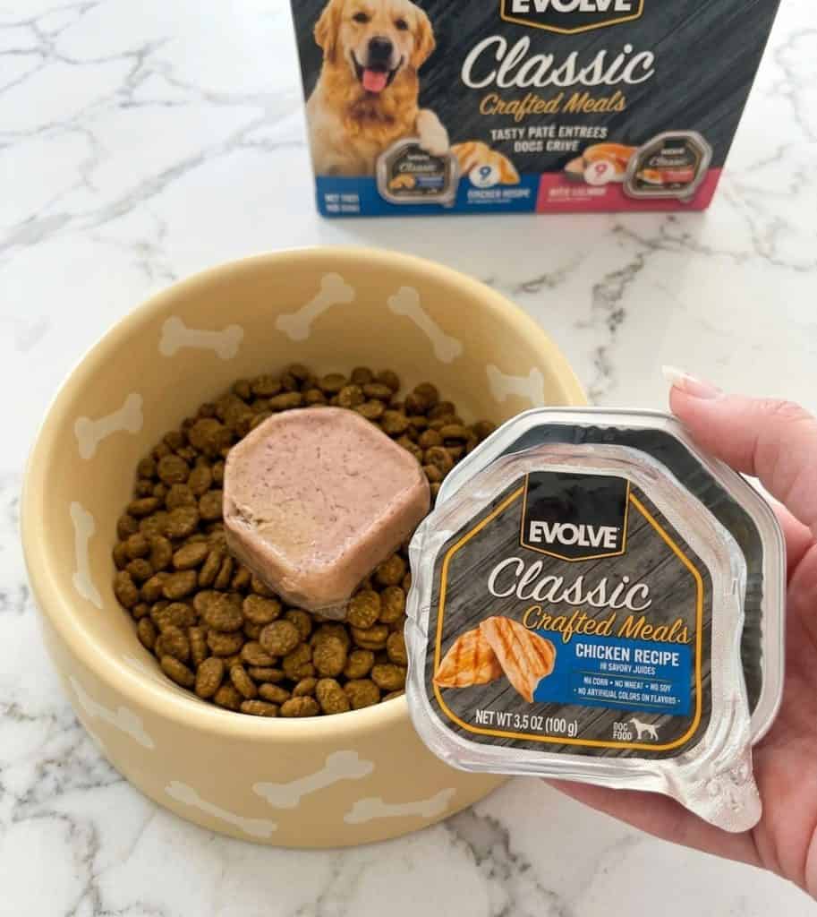 Evolve Dog Food Review: Comprehensive Analysis of 10 Top-Rated Recipes 14 Evolve Dog Food Review