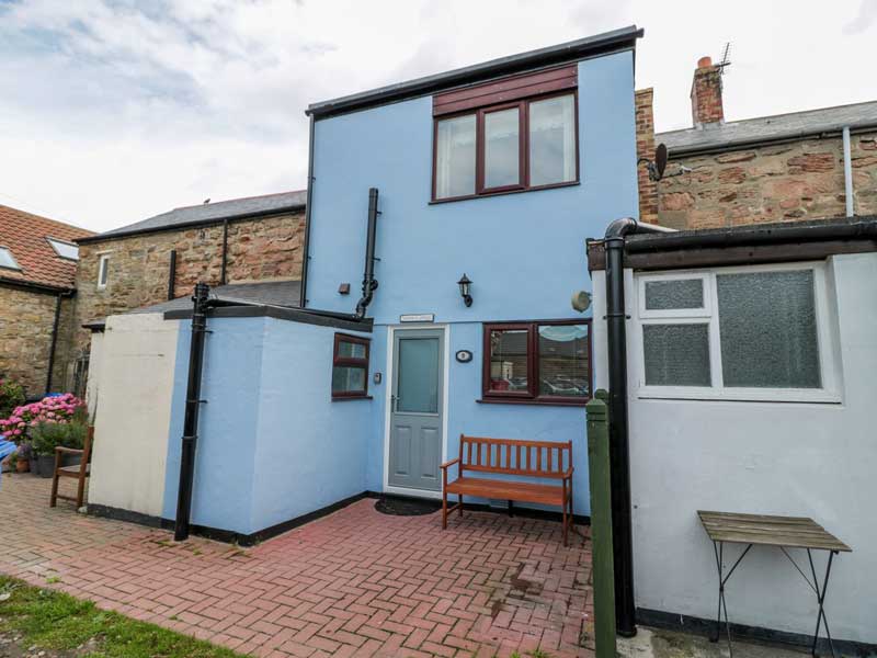 Sunnie Cottage in Seahouses, Northumberland Dog Friendly Getaways