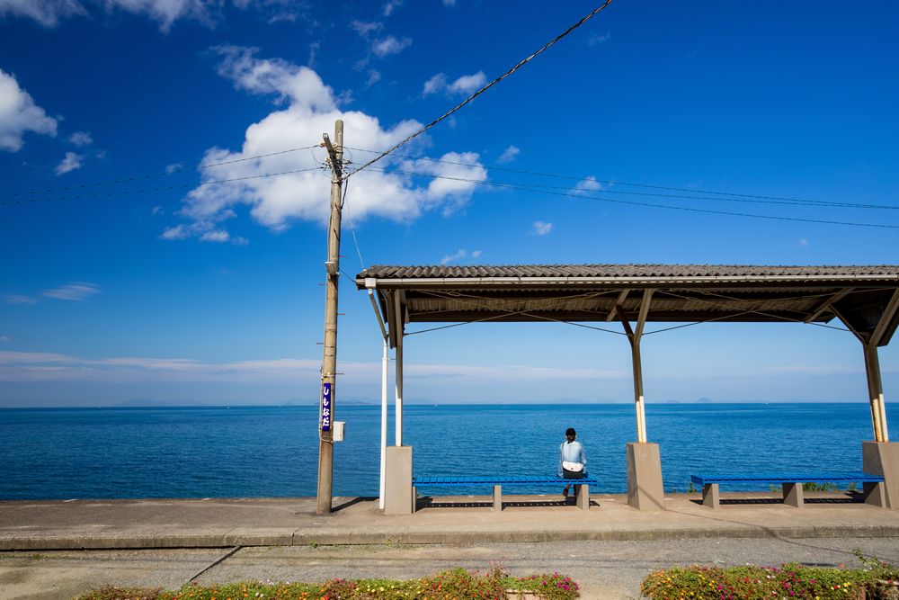 列車を降りれば、そこは海。島原鉄道「大三東駅」で映画のような旅を | 長崎県 | トラベルJp 旅行ガイド 下灘駅でコアな愛媛観光を楽しもう