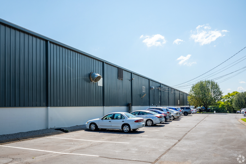 3287 Franklin Limestone Dogwood