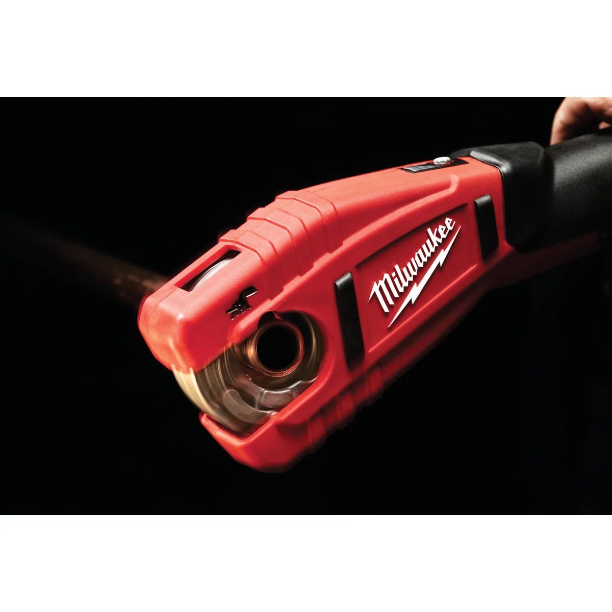 Milwaukee M12 12 Volt Lithium-Ion Copper Cordless Pipe Cutter Kit | Do