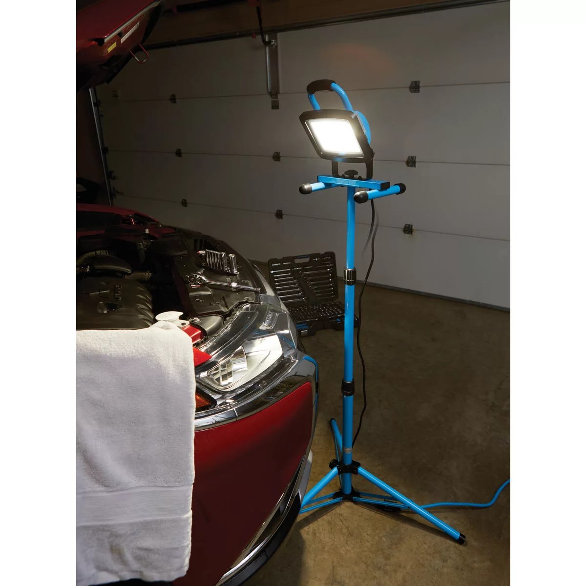 Channellock 6600 Lm. LED Tripod StandUp Work Light Do it Best