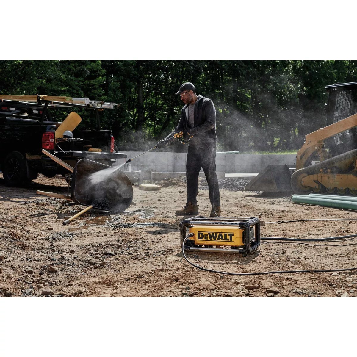 DEWALT 2100 psi 1.2 GPM Cold Water Compact Electric Jobsite Pressure Washer Do it Best