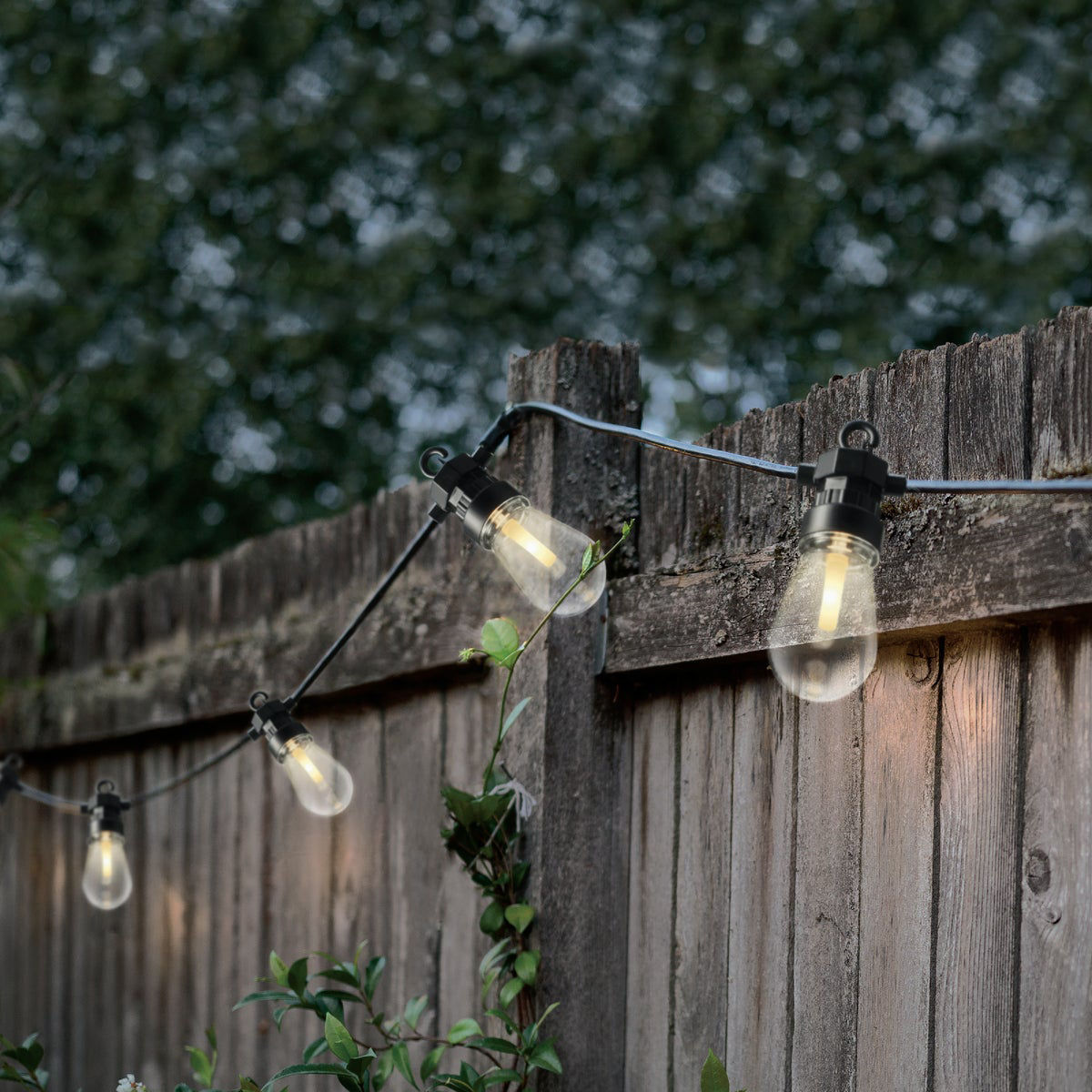 Lumineo 31 Ft. 20Light Warm White LED Vintage Outdoor Party String