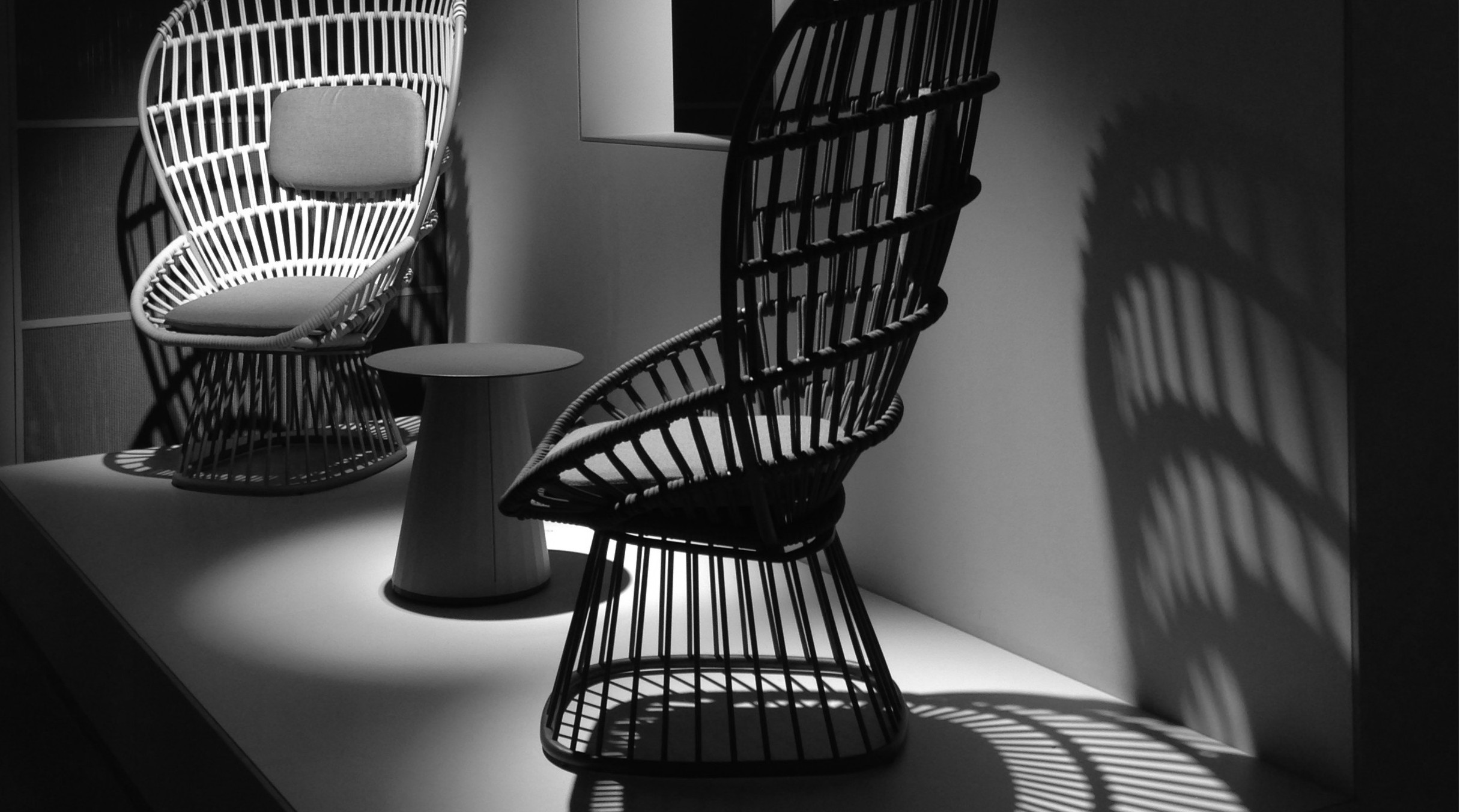 KETTAL 西班牙進口戶外家具德韻國際沙發遮陽傘休閒椅躺椅,2000年成立