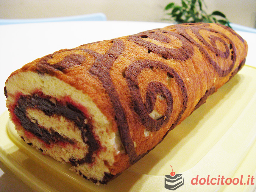 Rotolo con crema di mascarpone e nutella