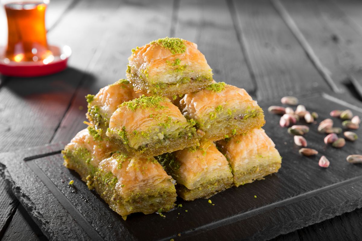 Baklava la ricetta del dolce turco ripieno di frutta secca