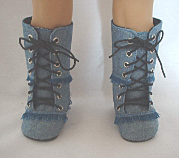 Boots Doll Clothes Store, Clothes for 18 Dolls