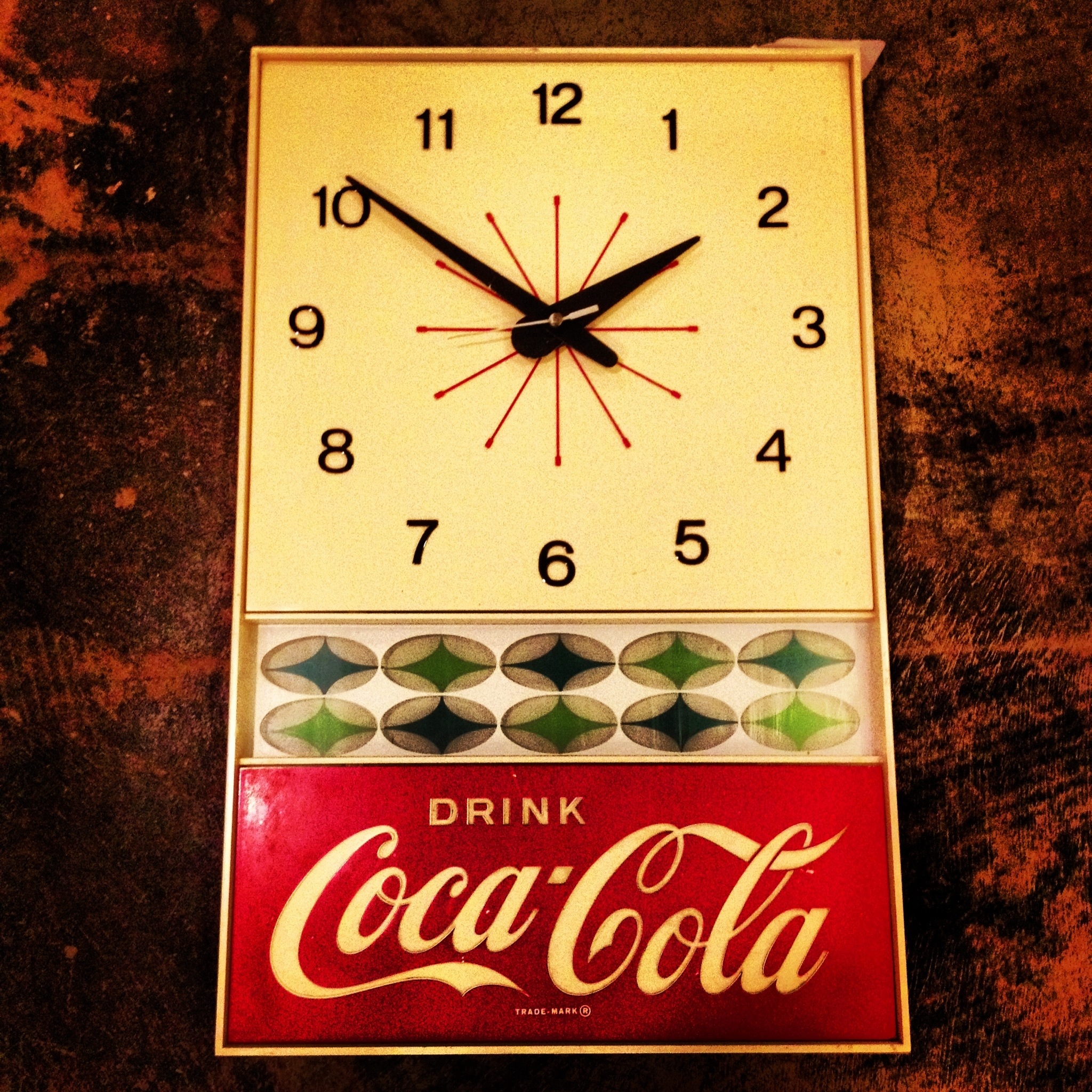 Dallas vintage clocks DOLLY PYTHON