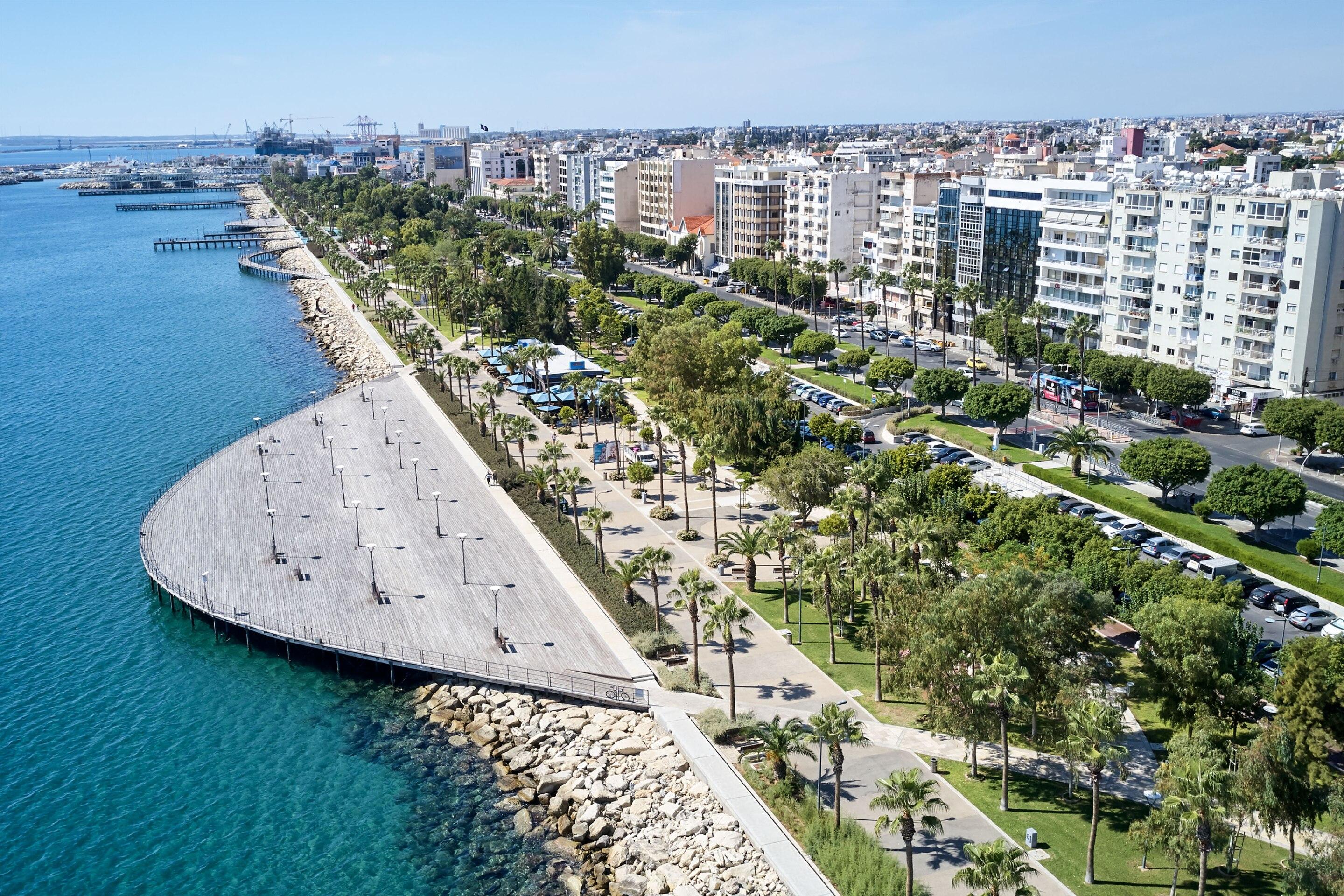 Limassol for tourists. From urban infrastructure to nature