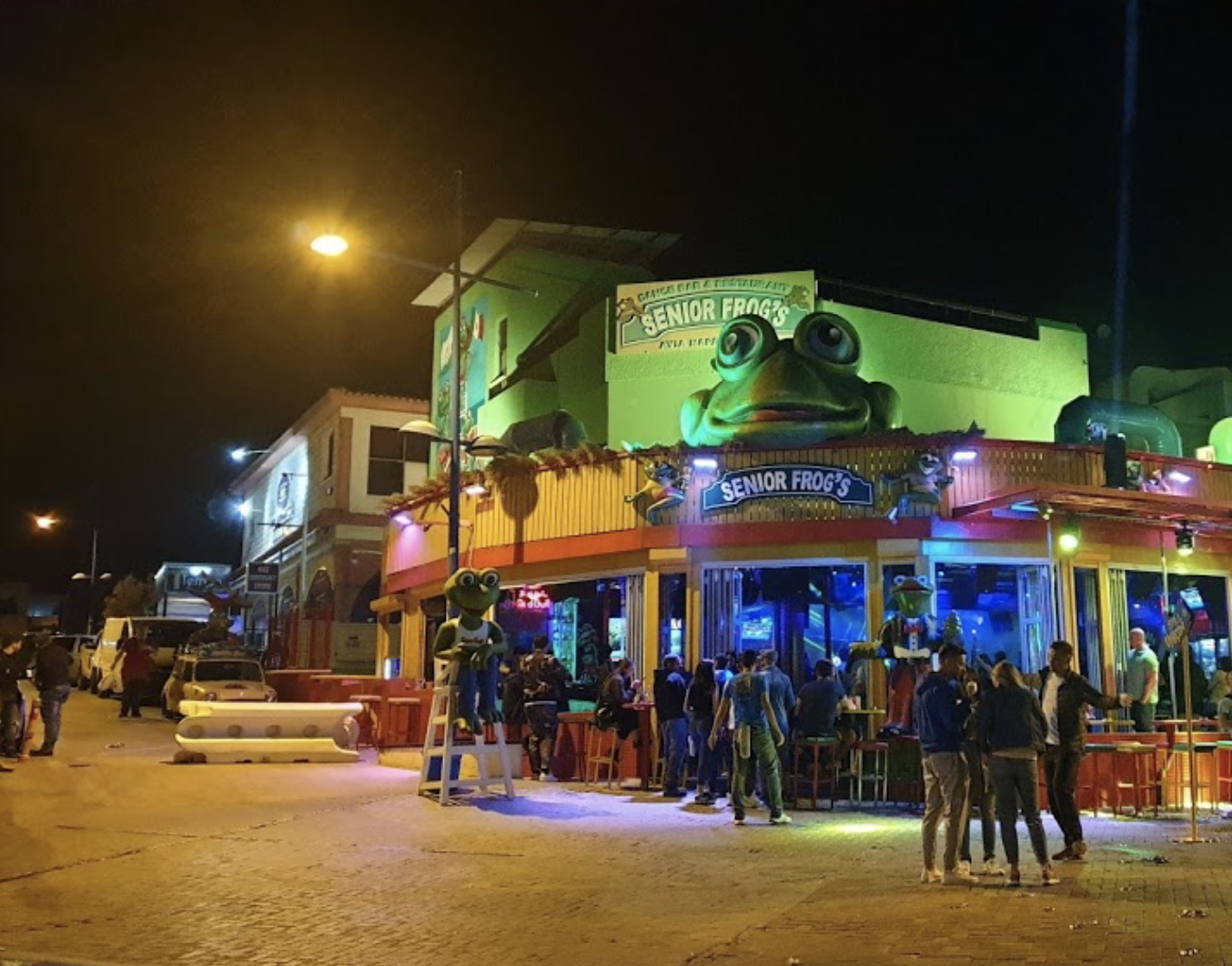 Cyprus nightlife clubs and bars