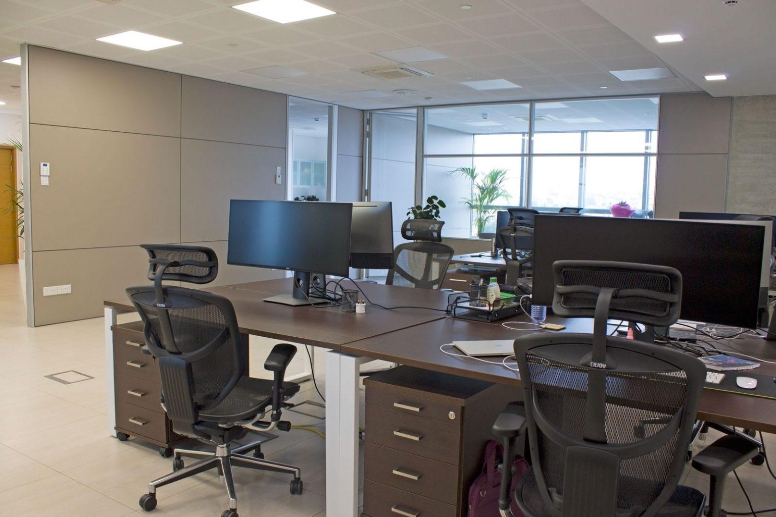 Top 15 Most Extraordinary Office Buildings in World