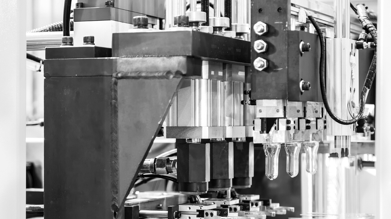 How Plastic Manufacturers are Using Our Servo Valves Domin