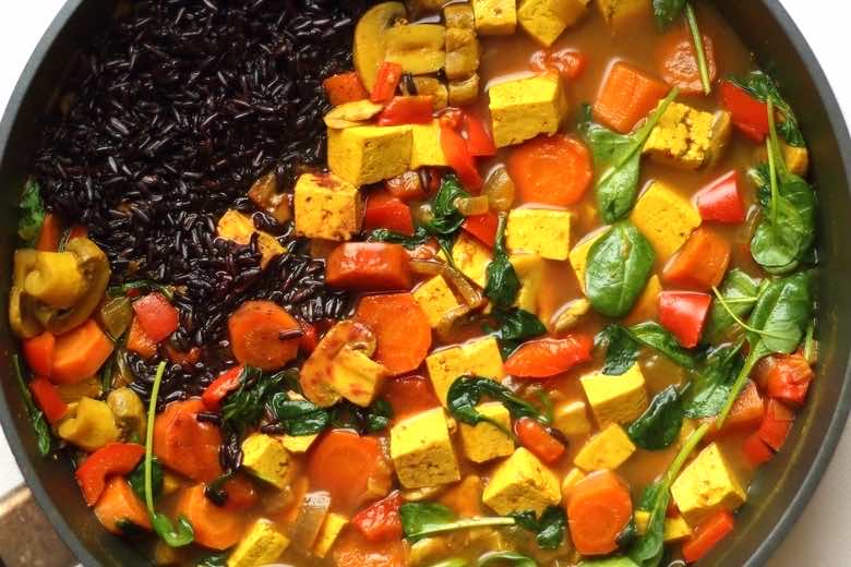 tofu z warzywami w curry