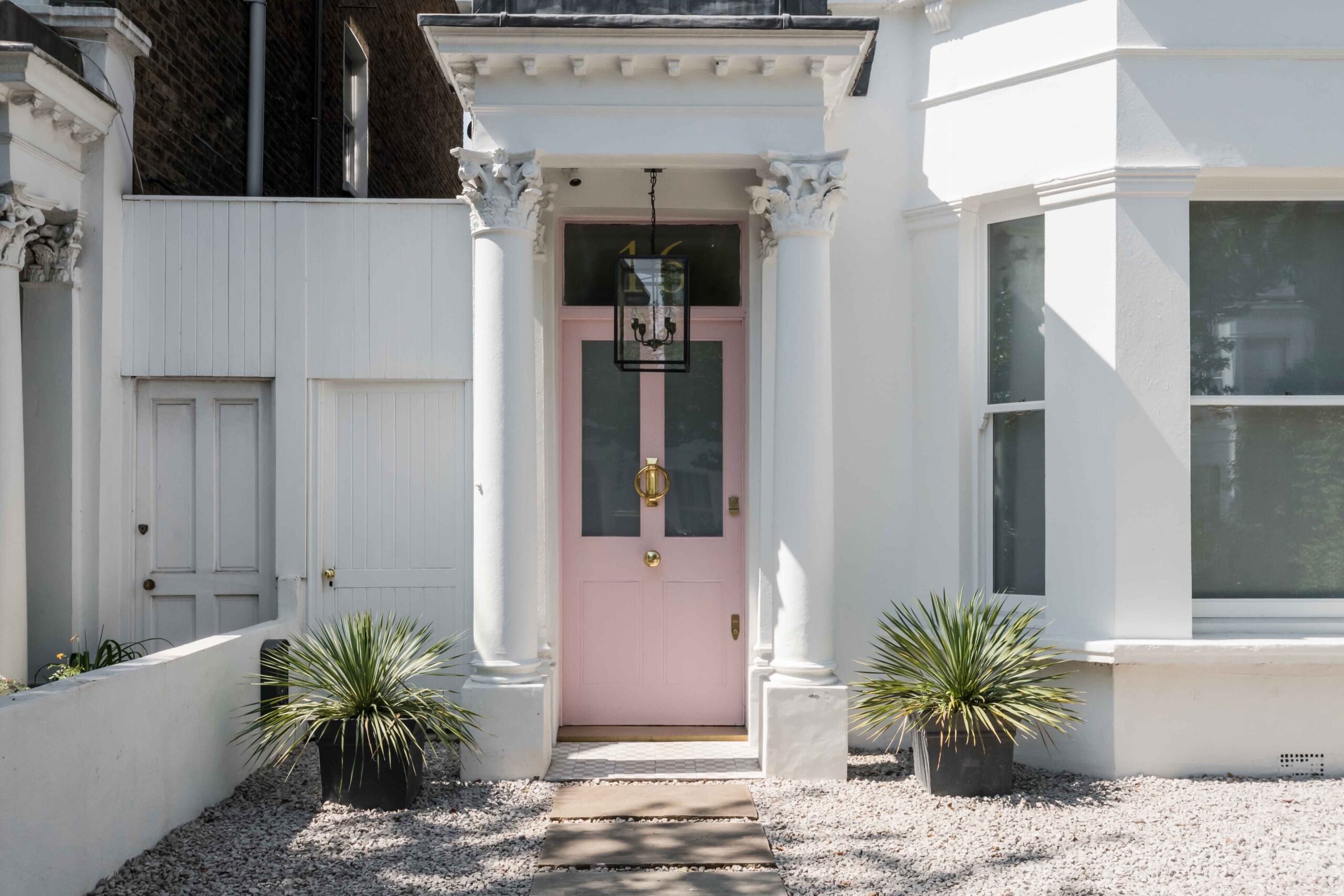 Road W12, London Domus Nova