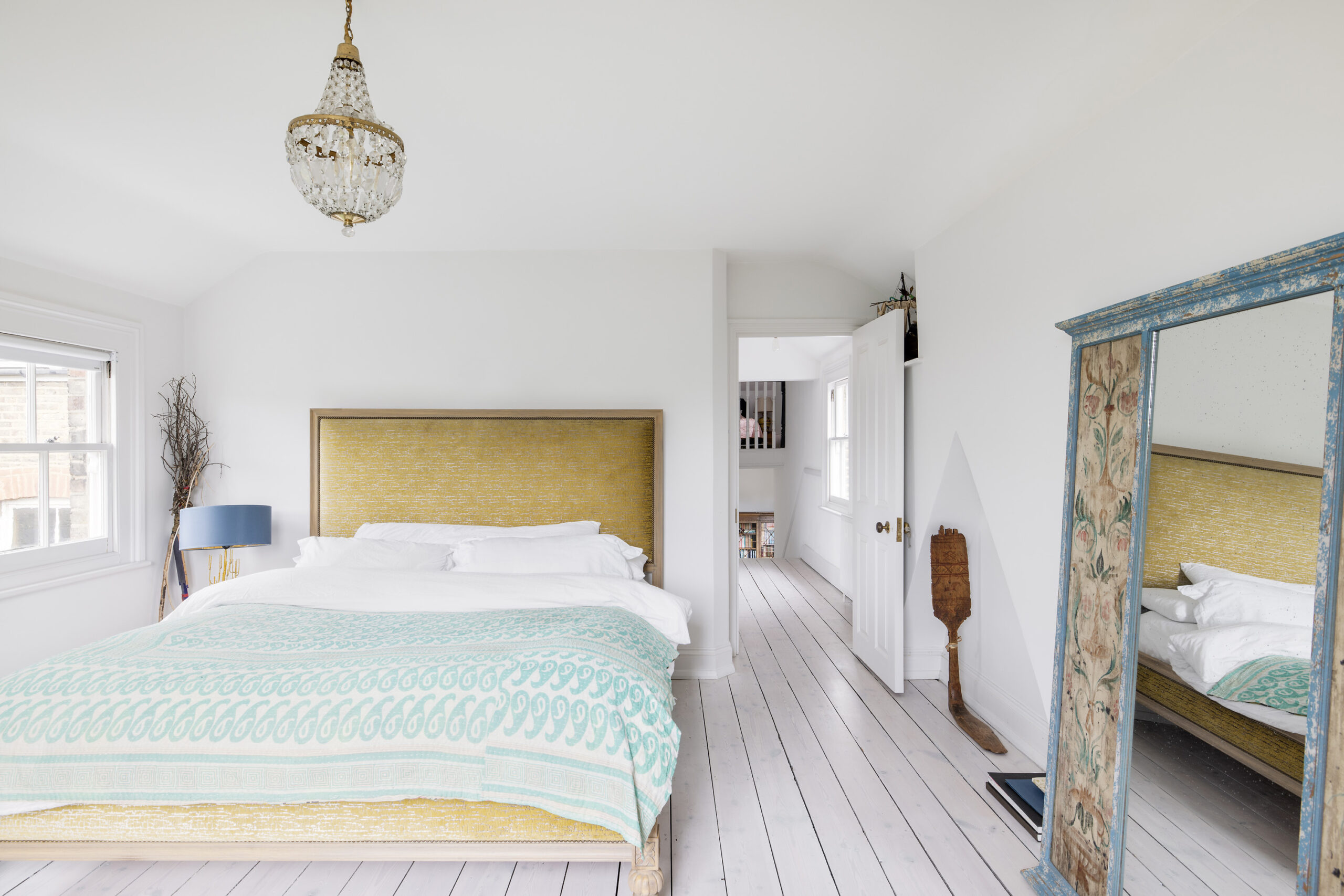 Thornton Avenue House To Rent in Chiswick