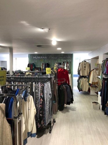 Humana Second trgovina na Stritarjevi ulici 5 v Ljubljani.