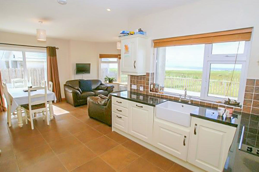 Beach House Rossnowlagh • Donegal Holiday Cottages