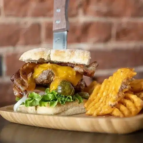 8 Most Delish Restaurants in Cascade