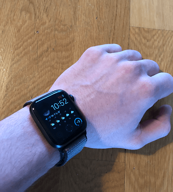 Best Apple Watch Size for Skinny Wrists? 40mm vs 44mm