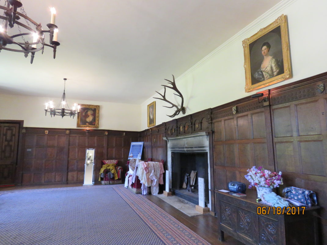 English Drawing Room