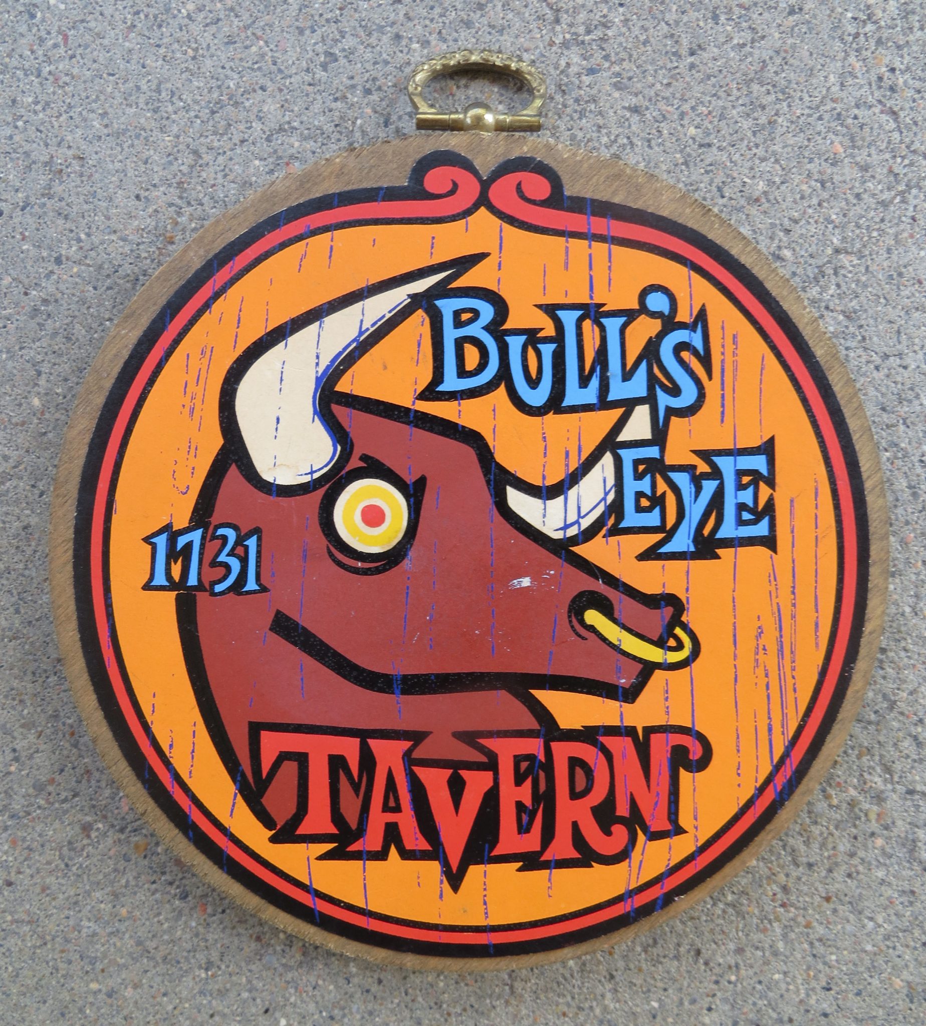 BULL'S EYE TAVERN 1731 Round Wall Plaque With Brass Hanger Loop