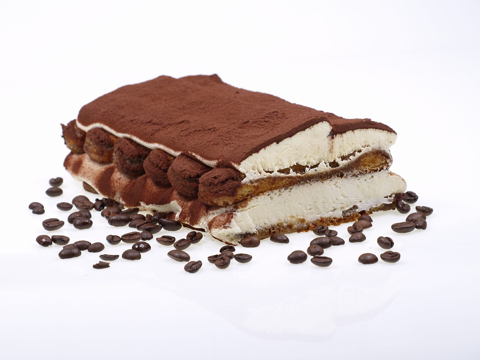 Finto tiramisù, la ricetta senza mascarpone e senza uova, solo 130