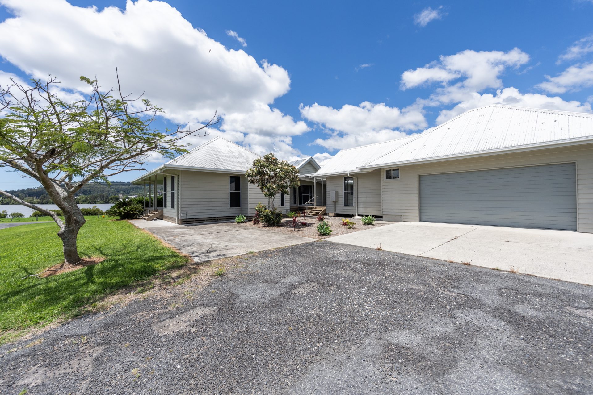 192 Old Ferry Road Donovan Livestock & Property