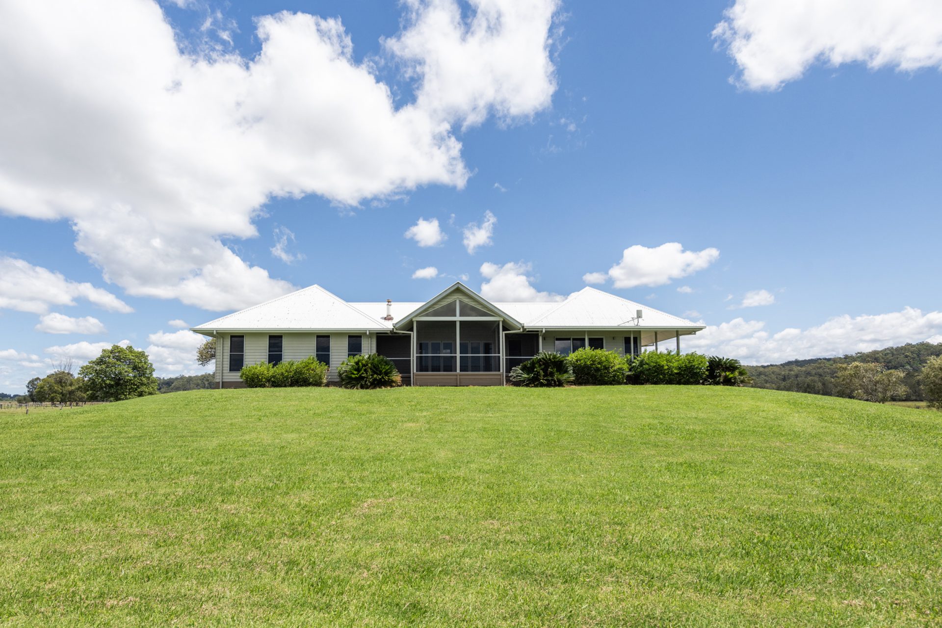 192 Old Ferry Road Donovan Livestock & Property