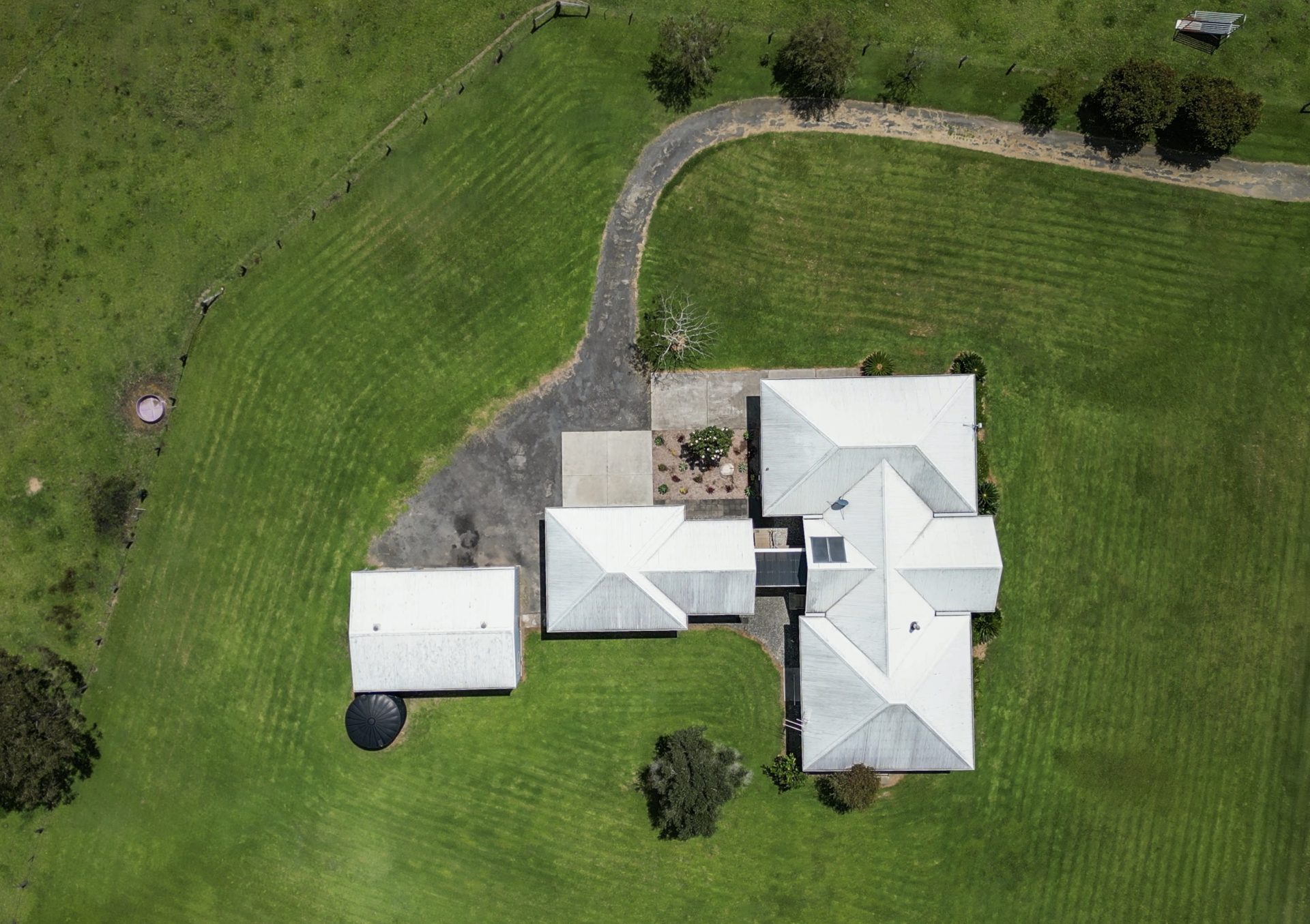 192 Old Ferry Road Donovan Livestock & Property