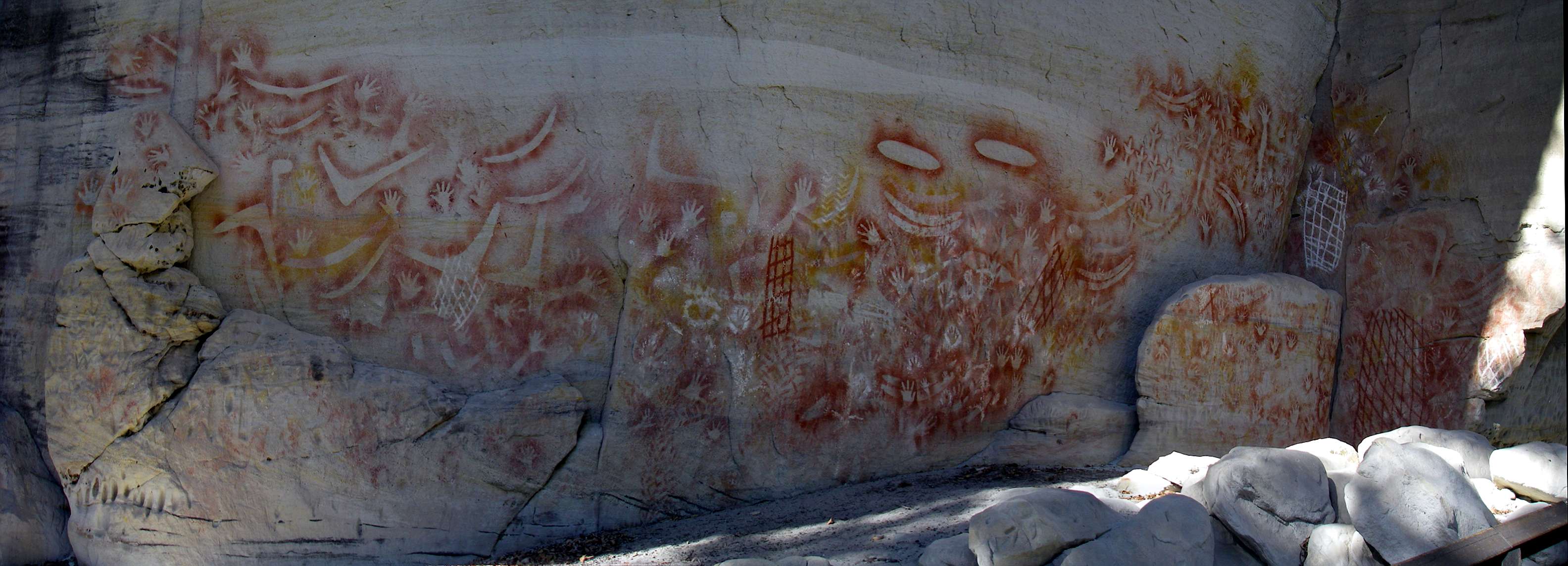 Carnarvon an Aboriginal Rock Stencil Art site, with engravings