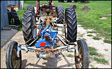 Don's Tractor Repair - Restorations - 9N Ford Tractor