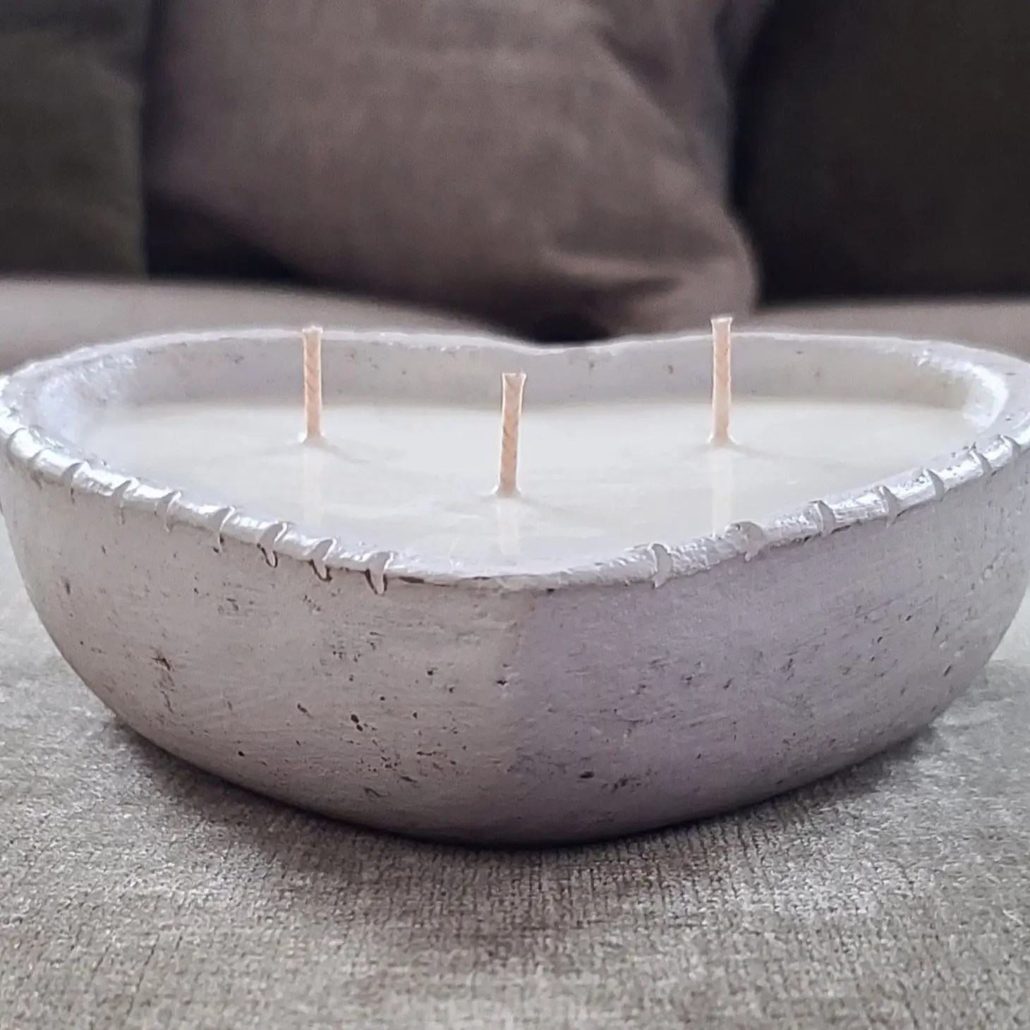 Almond Macaron love Heart Scented Candle DONUM EST