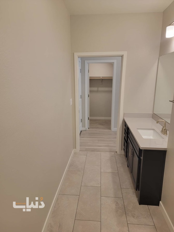 Rent room in California دنیاب