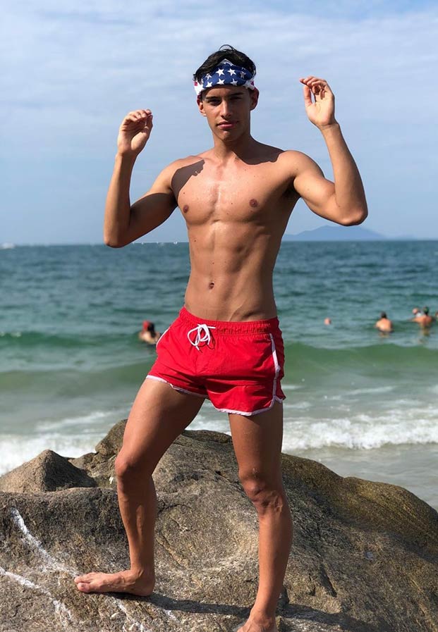 เปิดวาร์ป Maxi Tassi นายแบบอาร์เจนตินา งัดของใหญ่ลงโซเชียล - เปิดวาร์ป ดูฝรั่ง เว็บไซต์นายแบบ