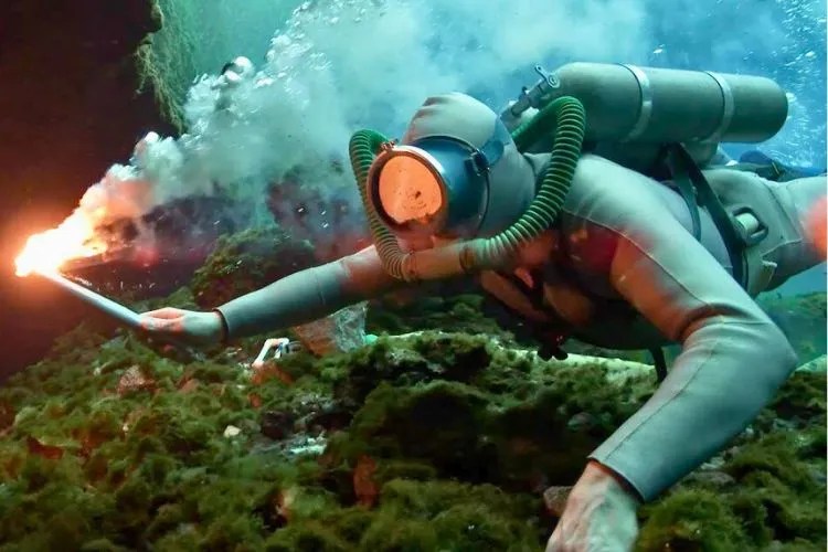 Do Flares Work Underwater? An Exciting Answer