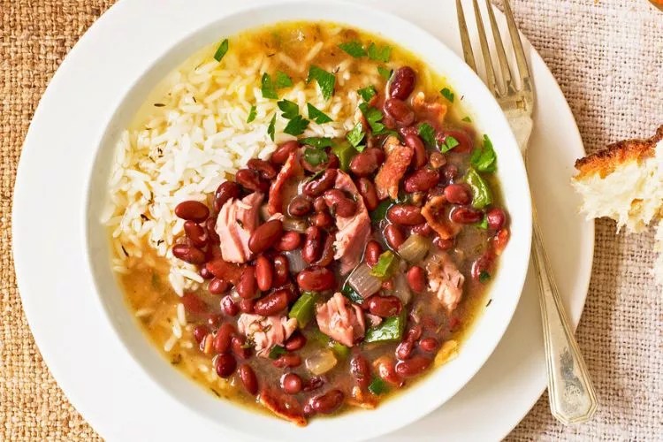 Can You Survive On Rice And Beans? Benefits And Risks
