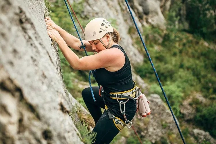 Can You Rock Climb In The Rain? An Accurate Guide