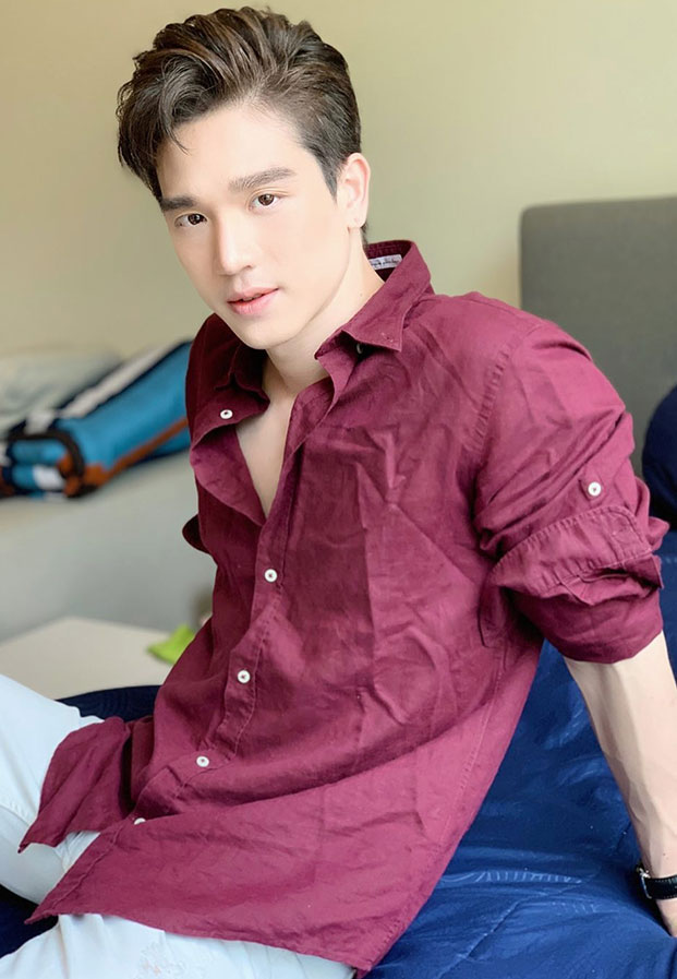 ตงตง กฤษกร พระเอกหนุ่มหล่อออร่าจับ งานดีโดนใจสาวไทย